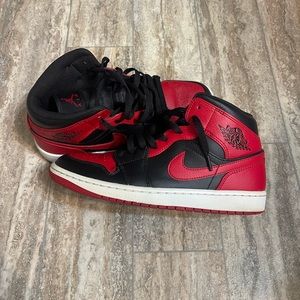Retro Air Jordan 1’s “Banned”
